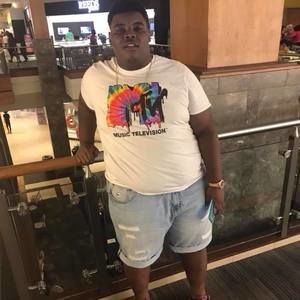 Meet your Posher, Emmanuel